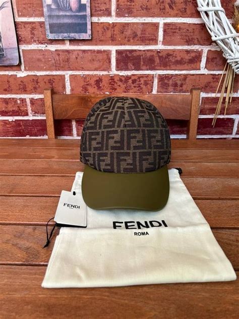 fendi cap 2010|Altro.